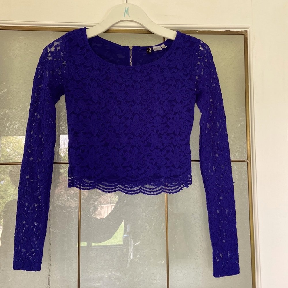 H&M lace dress top